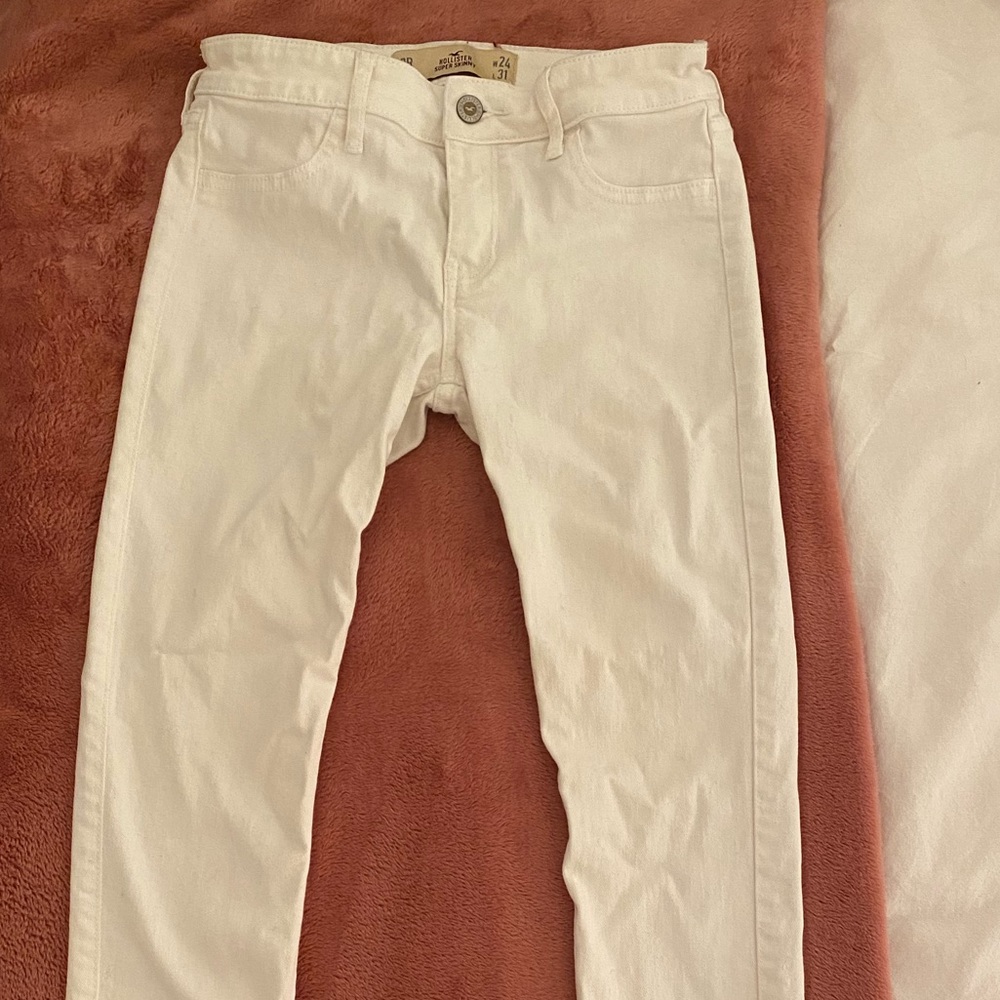 White hollister jeans